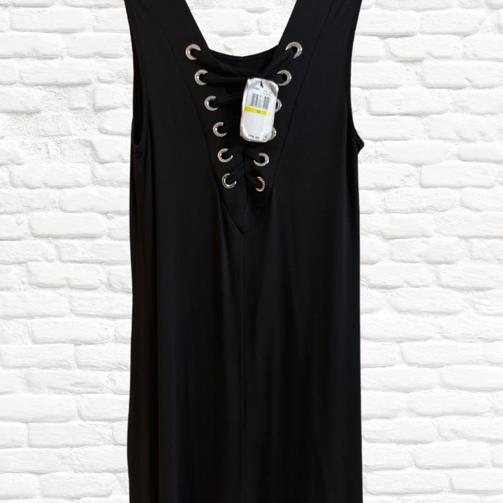 Cable & Gauge Black Midi Dress with Elegant Design
